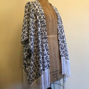 Smart Set Kimono with Tassel bottom